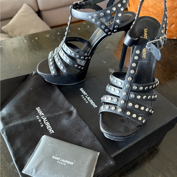 Yves Saint Laurent Black Leather Classic Tribute
Studded T-strap Platforms - Picture 3 of 10